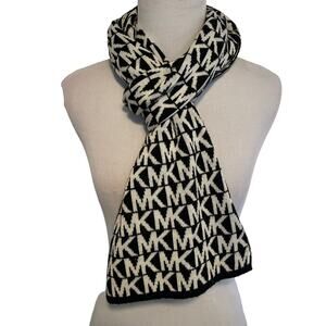 Michael Kors MK Signature Knit Scarf Womens Black White Logo Winter Warm Cozy